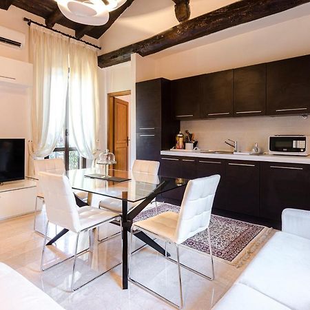 Begatto Apartment, Nel Cuore Del Centro Storico Болонья Экстерьер фото