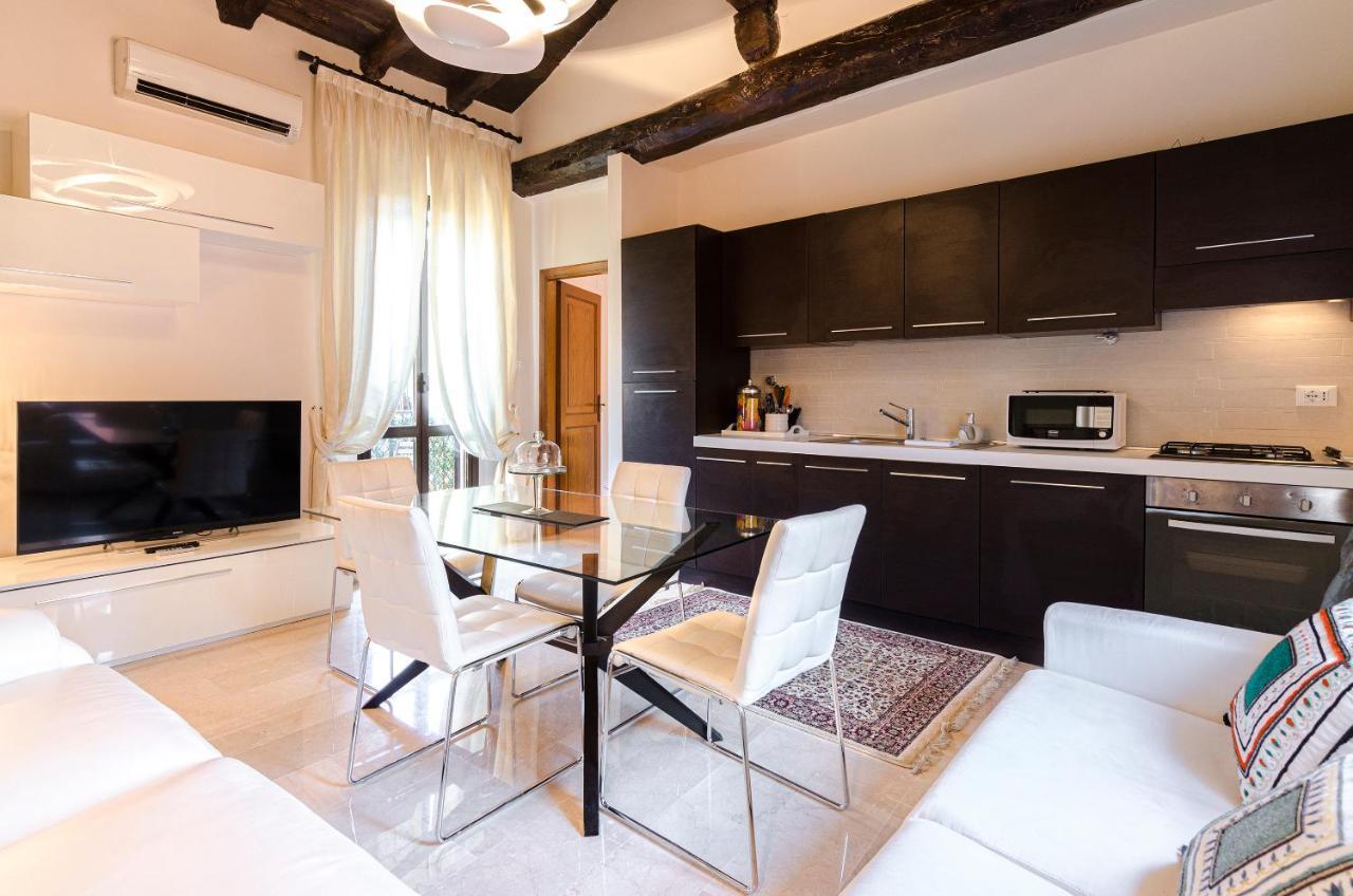 Begatto Apartment, Nel Cuore Del Centro Storico Болонья Экстерьер фото